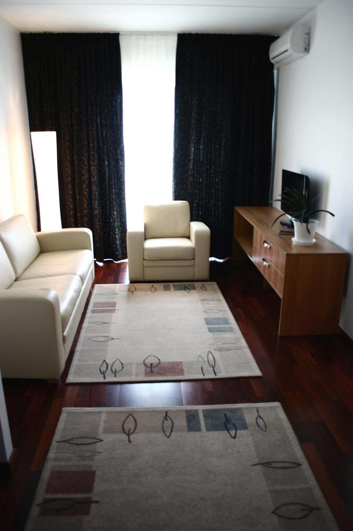 Raadimoisa Hotell Tartu Exterior foto